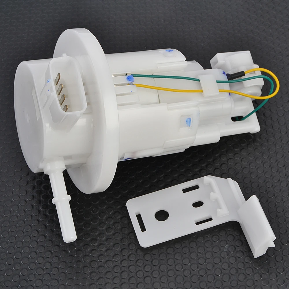 Fuel Pump For Suzuki GSX-S125 GSX-R125 GSX-S150 GSX-R150 GSX-S150MFL8 GSX-S150MFXL8 GSX-R150RF-Q GSX-R150RFX-Q 15100-23K-000