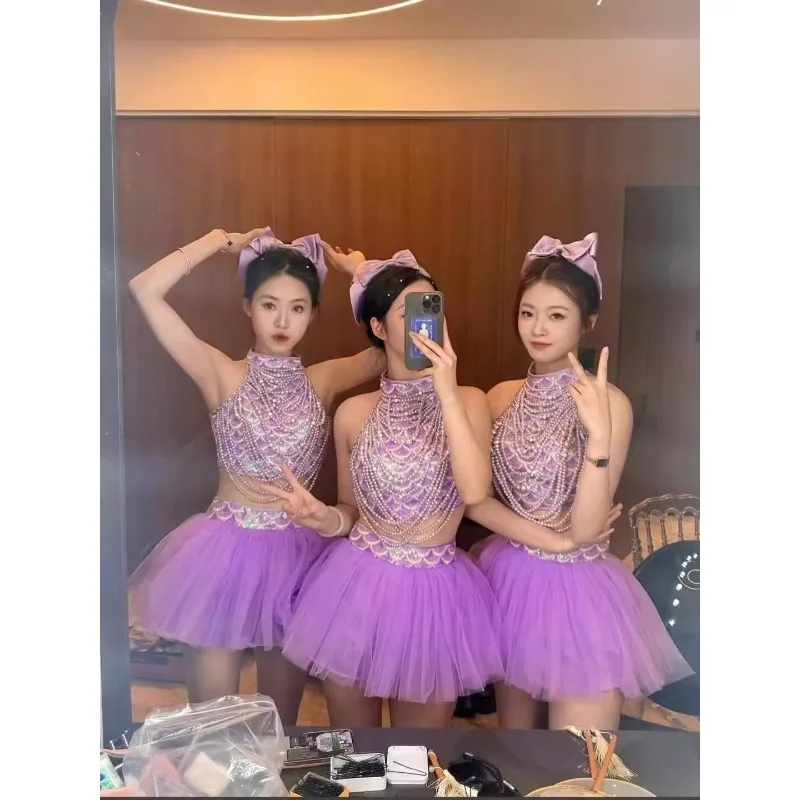 

Новый комплект для выступлений: фиолетовое платье с пайетками и пышной юбкой для джазовых танцев, женское платье для сценических выступлений