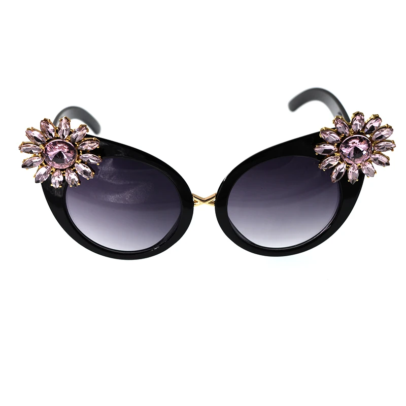 

Fashionable Luxury European American Trendy Diamond-encrusted Personalized Eyeglasses Large Frame Women's Sunglasses