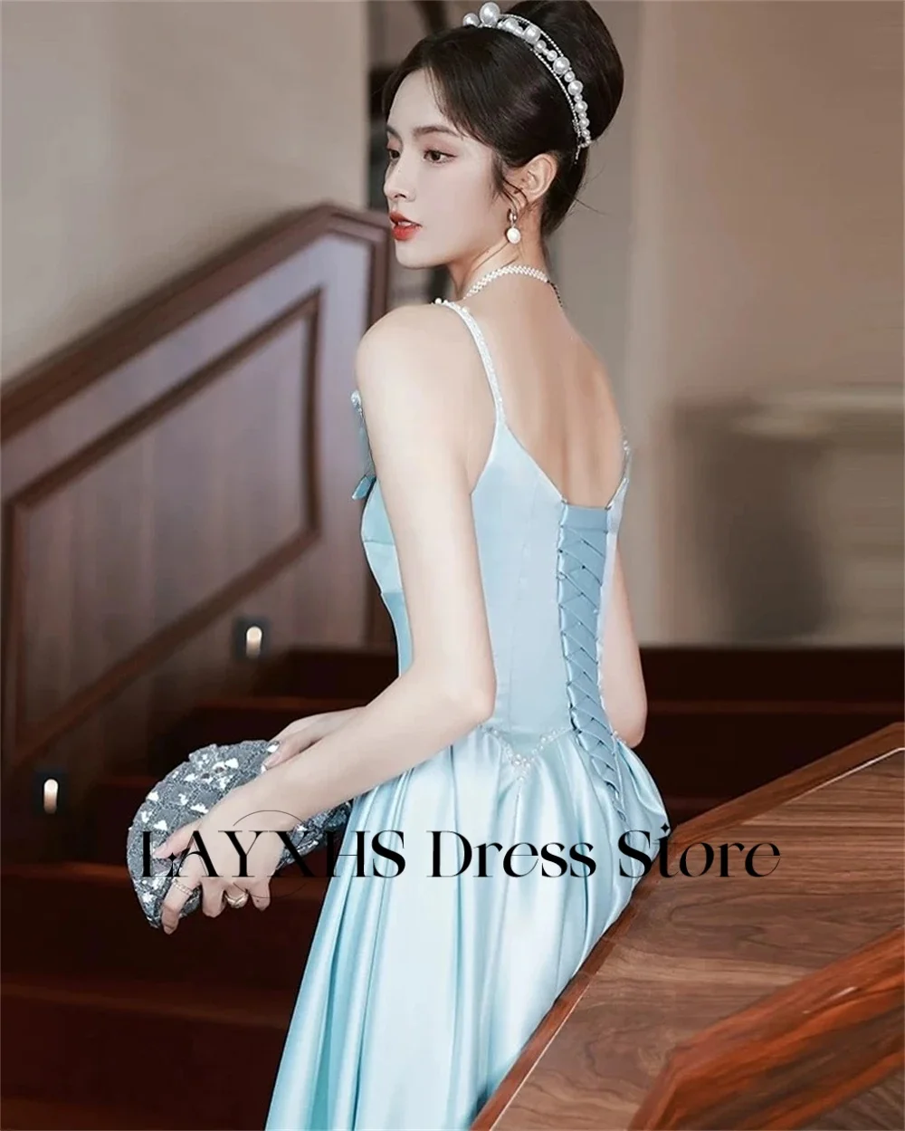 Sukienki wieczorowe LAYXHS na cienkich ramiączkach, linia A, zdobione koralikami, z kokardą na plecach, bez pleców, sukienki na studniówkę dla kobiet, szyte na miarę فساتين سهرات