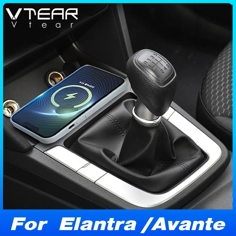 Car Phone Holder Wireless Charger Fast Mobile Phone Wireless Charging Panel For Hyundai Elantra Ad /Avante Accessories 2018