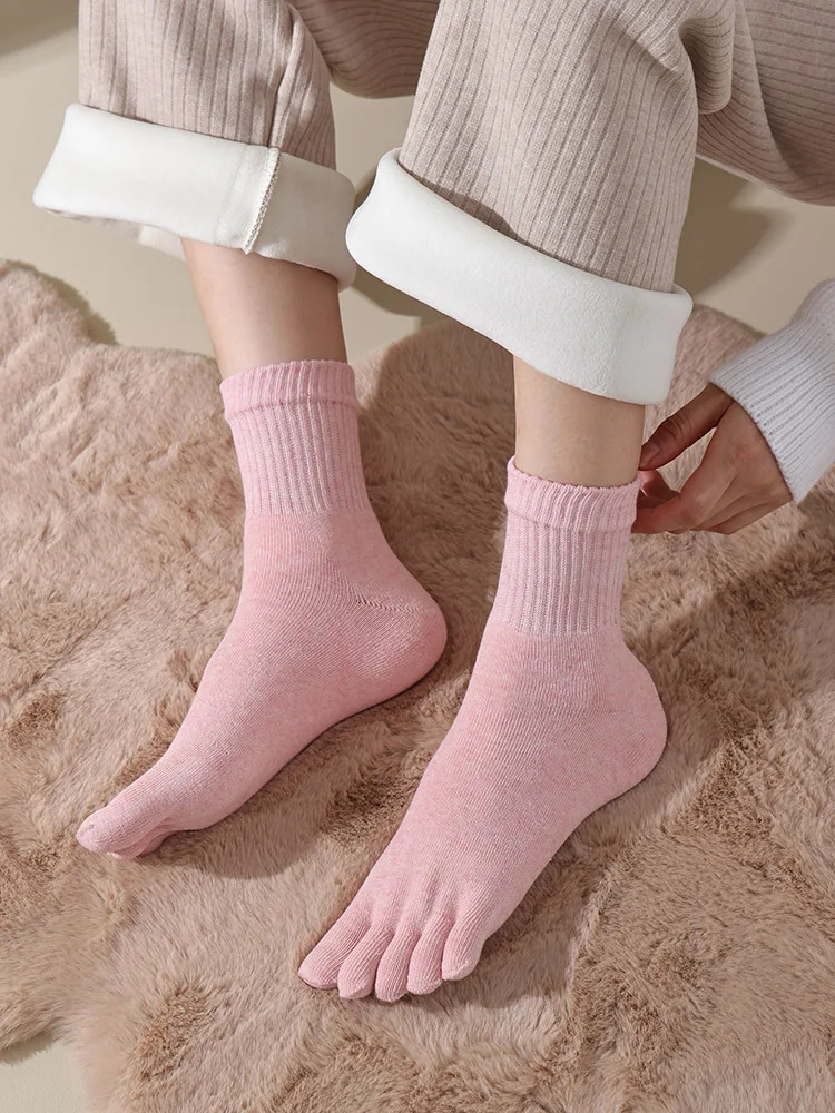 1 Paar Winter-Socken mit dicken Zehen für Damen, Baumwolle, solide, atmungsaktiv, warmer Boden, schlafender Frottee gegen kalten Schnee, lose Fünf-Finger-Socken – Detail 8
