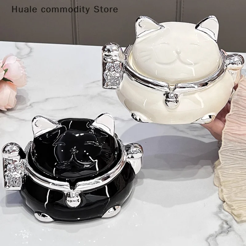 Creative Ceramic Fortune Cat Ashtray With Cover Fly Ash Personality Living Room Home Office Decoration Statue Ornament Crafts