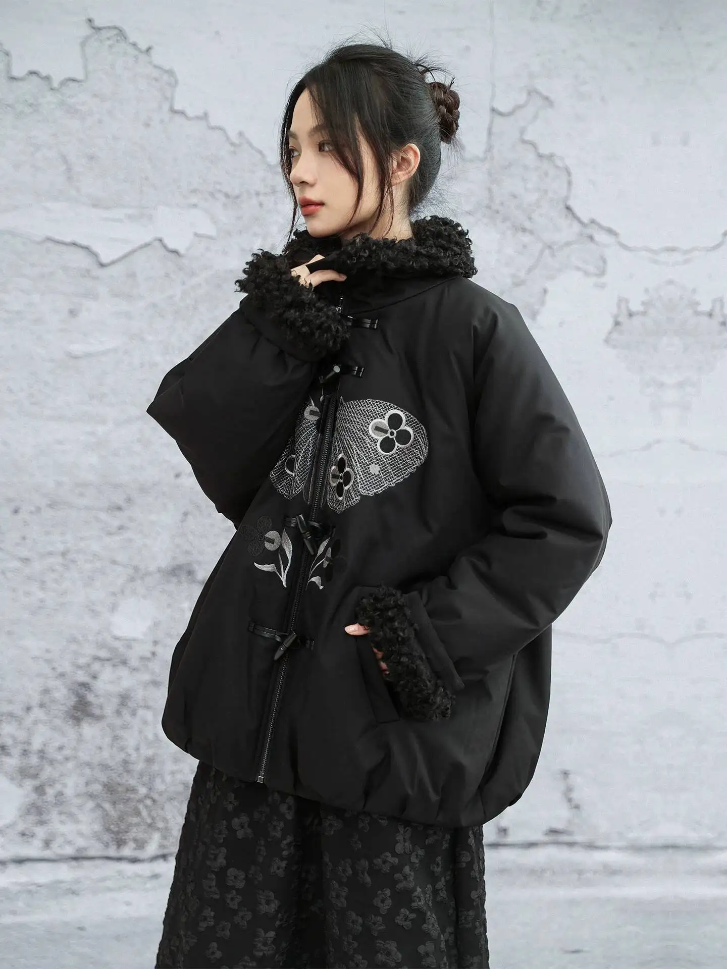 UMI MAO  Butterfly Embroidery Cotton Jacket Women Loose Warm Bud-Shaped Parka Autumn Winter Coat Femme