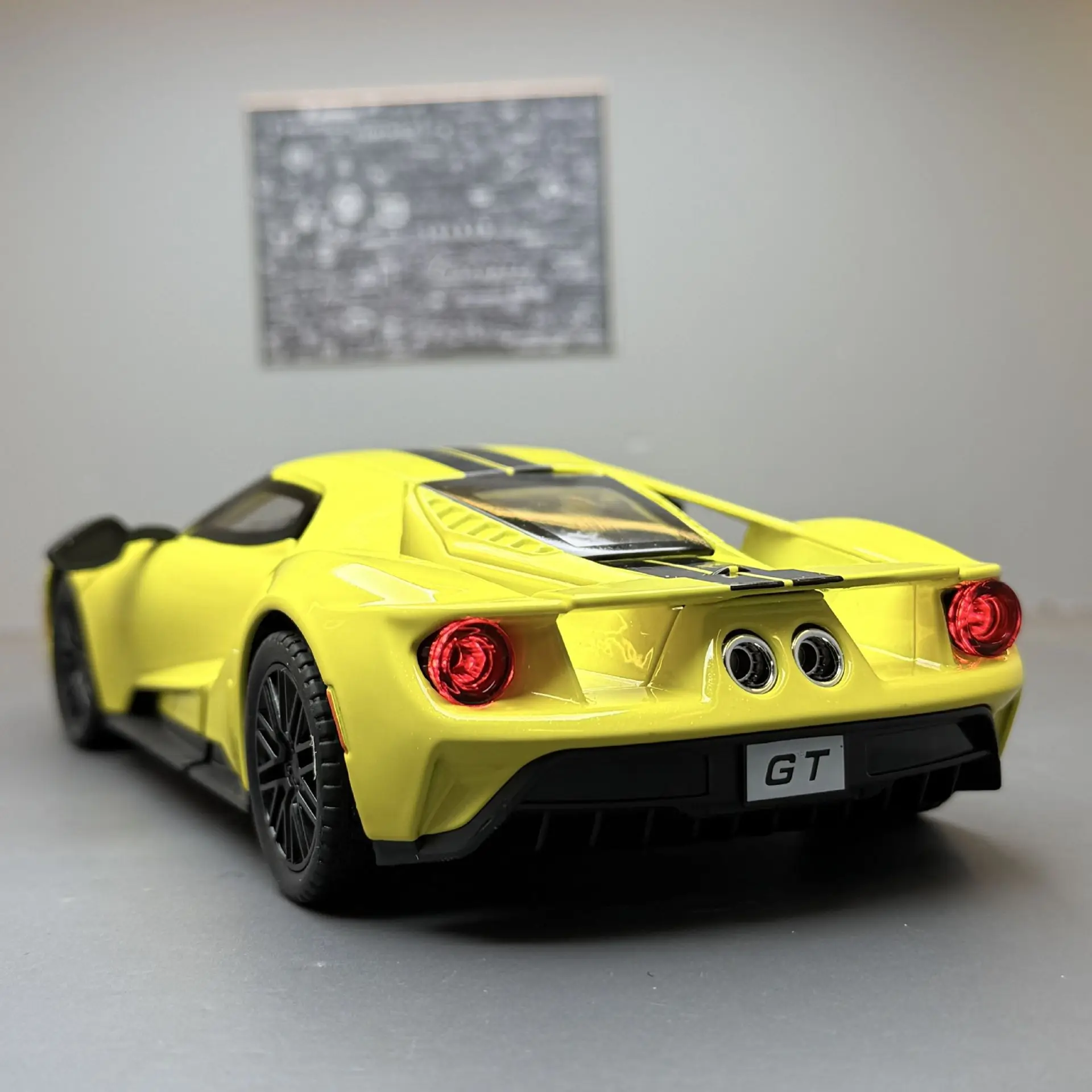 CHEZHI 1:24 GT спортивный автомобиль со звуком и светом, детская игрушечная модель автомобиля, орнамент, литая под давлением модель автомобиля из сплава, Коллекционная модель