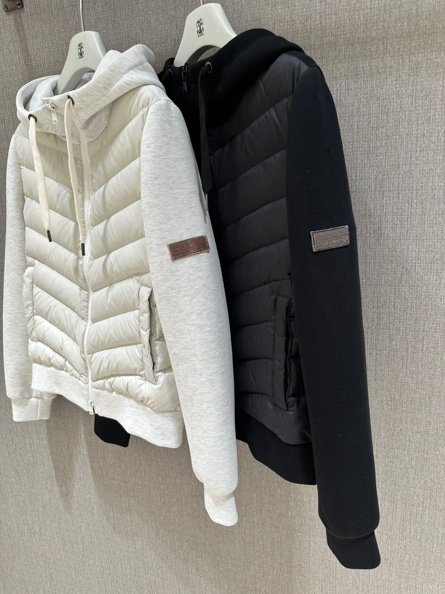 Exquisitely beads trimmed casual hooded goose down jacket