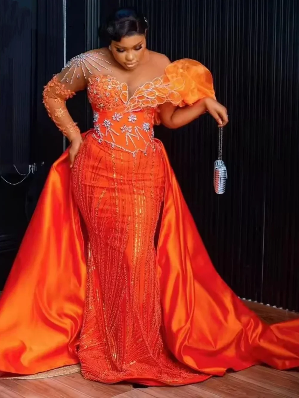 Olśniewająca suknia wieczorowa w stylu syreny, aplikacje, dekolt okrągły, kryształowe suknie balowe, rozmiary plus size, zdobiona koralikami, długa do podłogi, sukienki na przyjęcie, szyte na miarę.