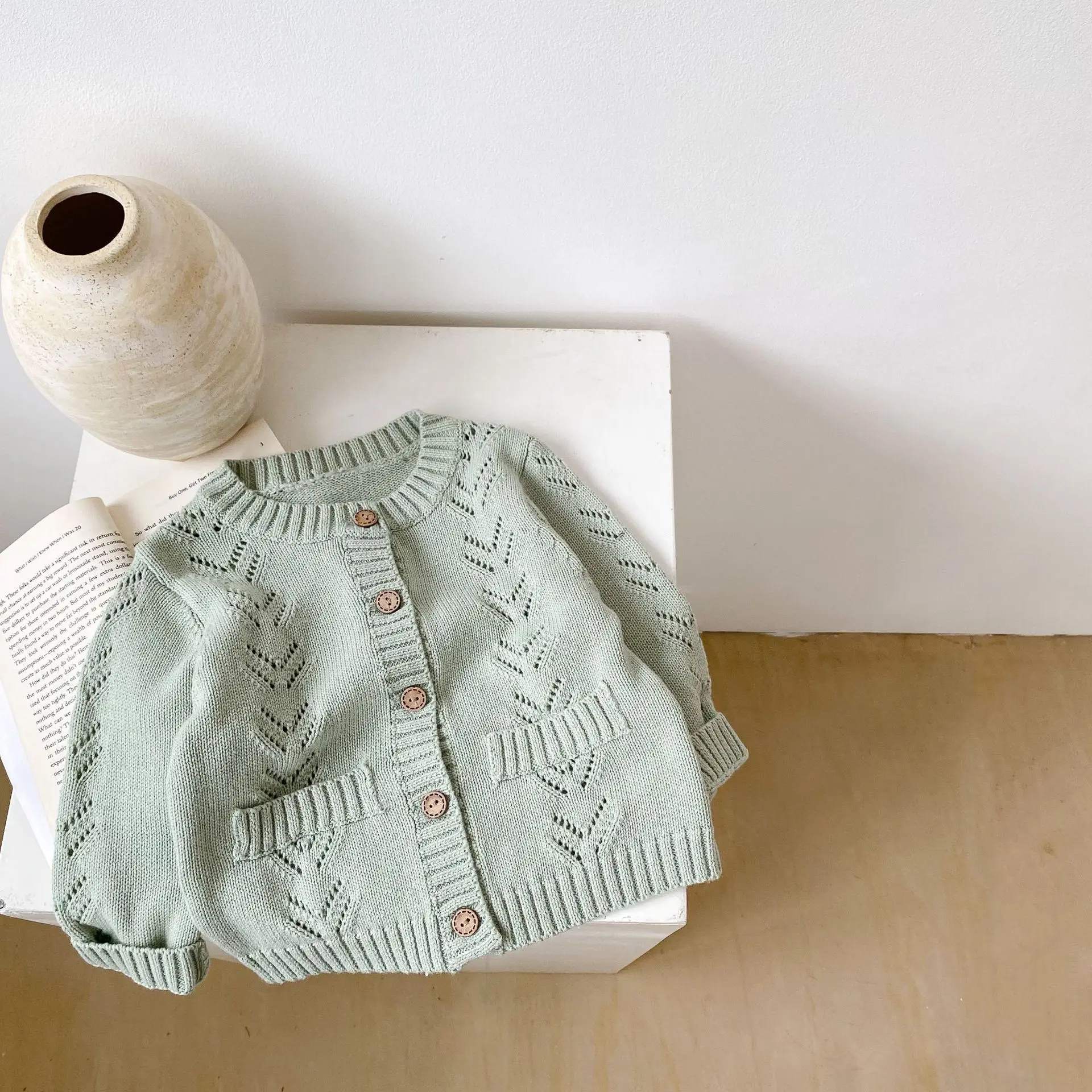 Autumn New Product: Solid Color Sweater for Boys and Girls, Versatile Cardigan, Long Sleeve Coat