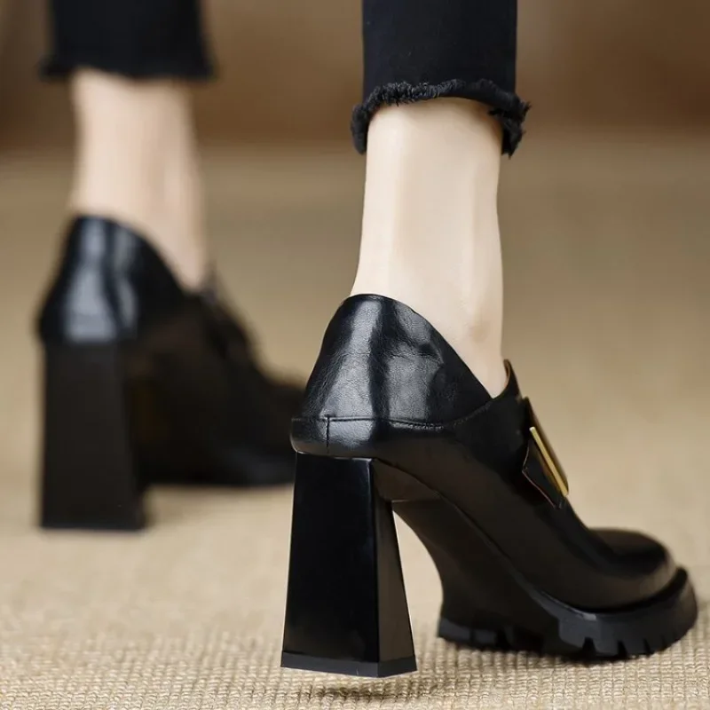 2024 New Soft Leather Women Ankle Boots Platform Short Booties Winter Botas Warm Shoes Round Toe Back Zip Black Brown