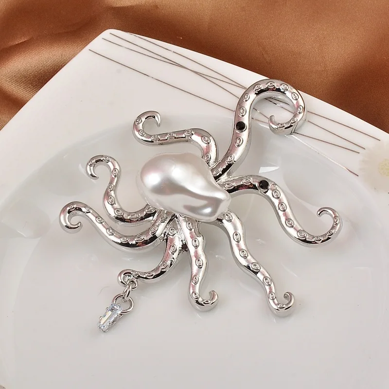 Vintage Sea Life Stylish Personality Octopus Brooches Earrings Women Classic Design Corsage Badges Exaggerated Jewelry for Lady