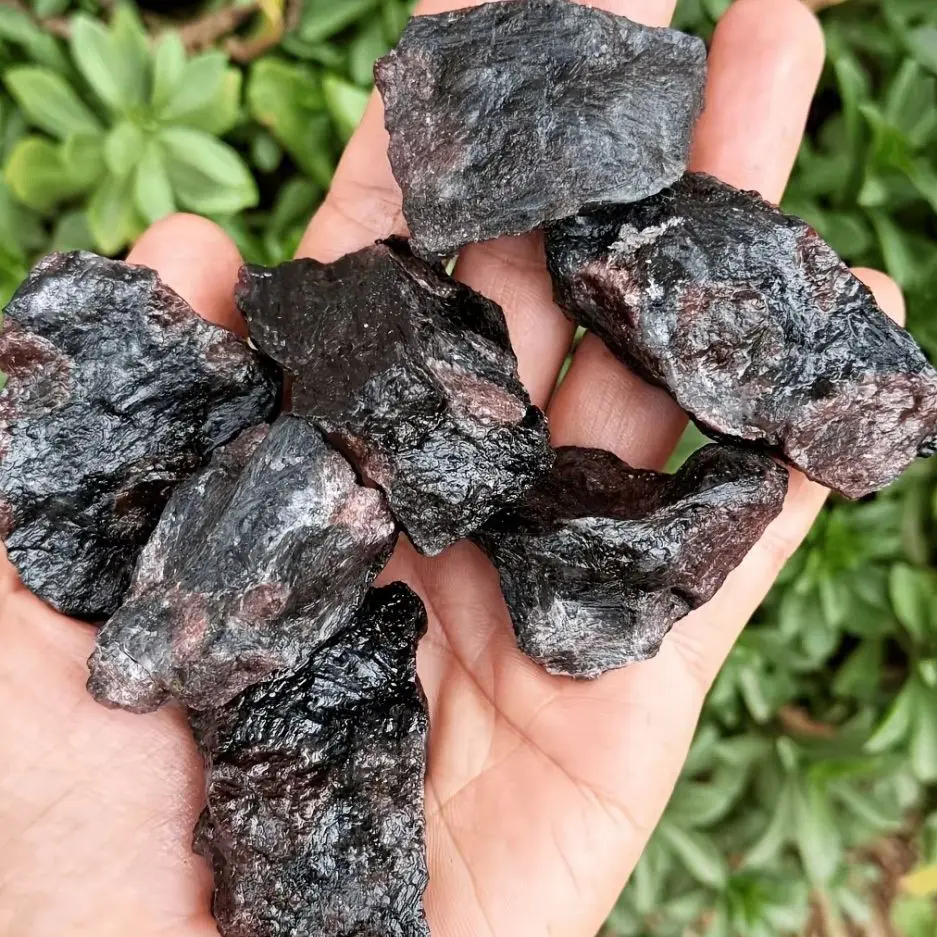 Natural Garnet in Astrophyllite Stone  Crystal Healing Stone Meditation Crystal Reiki Stone Mineral Specimen for Home Decoration