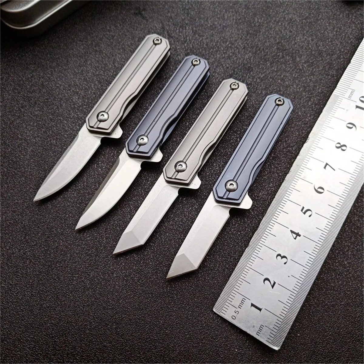 EDC Titanium Alloy Folding Knife Keychain Knife Sharp D2 Steel Outdoor  Portable Unpacking Knife Mini Fruit Knife