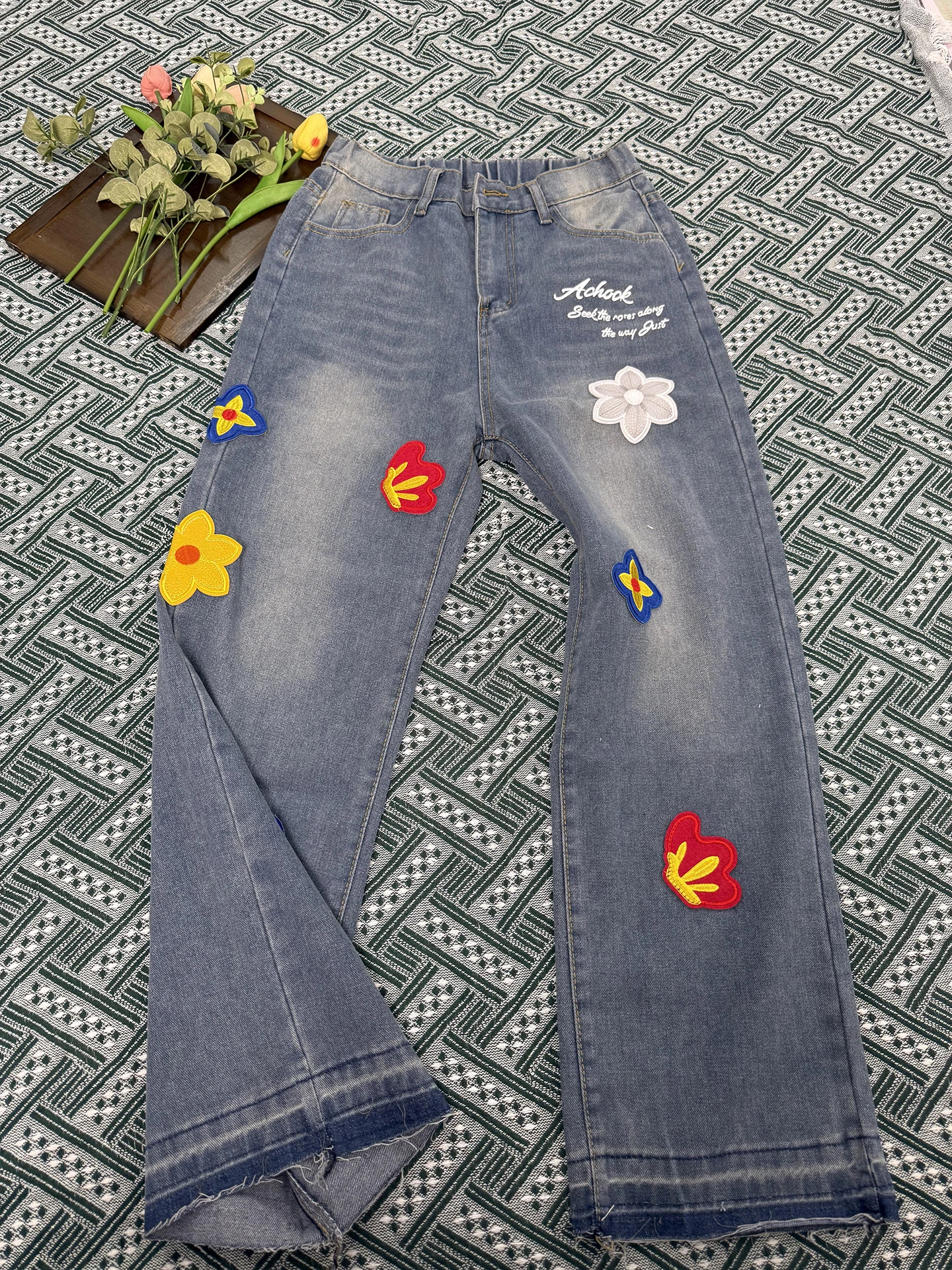 

Retro American Sle Men's Jeans with Letter Embroidery Petal Design Straight Leg Trousers High Street Vibe Winter Wear