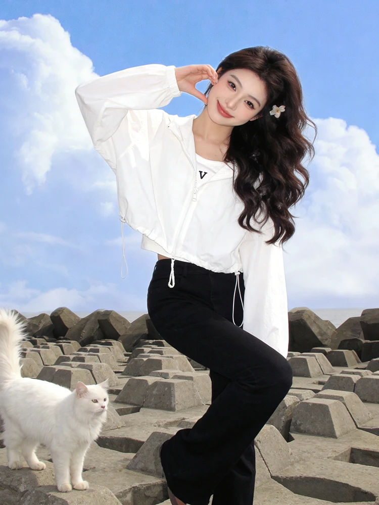 

Модная дышащая женская солнцезащитная одежда Весна 2026: Новая, очень красивая ветровка-куртка