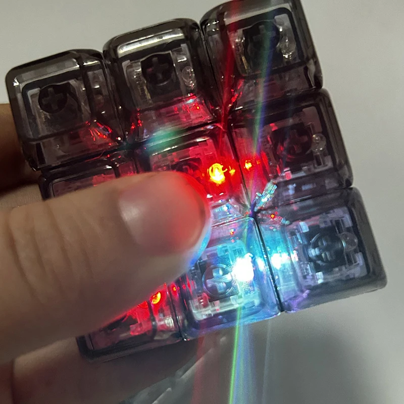 New DIY Keyboard Fidget Keychain Keys Button Relief Stress Clicker Toy Keycap 9Keys Emit Light Finger Keyboard Cap Adult