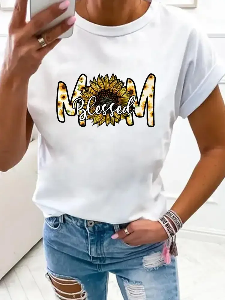 Plus Size kobiety kwiat Mama Mama 90s Trend modne ciuchy Print T Shirt odzież letnia Top prosty graficzne koszulki z krótkim rękawem