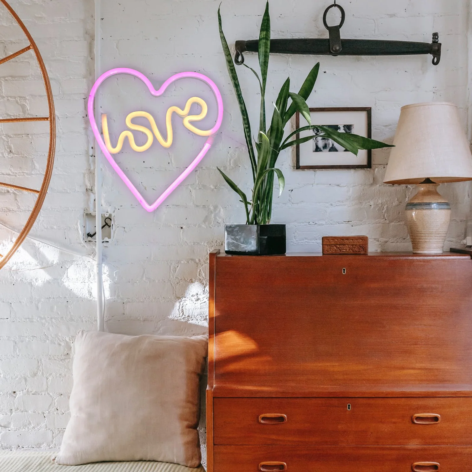 

Heart Neon Light Sign Decorative LED Lamp Premium Plastic Bedroom Wedding Party Lights Warm Glow Hand Shape Design for Lounge