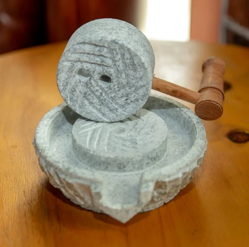 Natural small stone grinding home decor items, nostalgic grinding disc decorations, creative vintage gifts