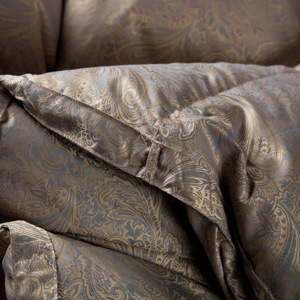 95% white goose down, down quilt, thickened in spring and autumn to keep warm, the first choice for home furnishing