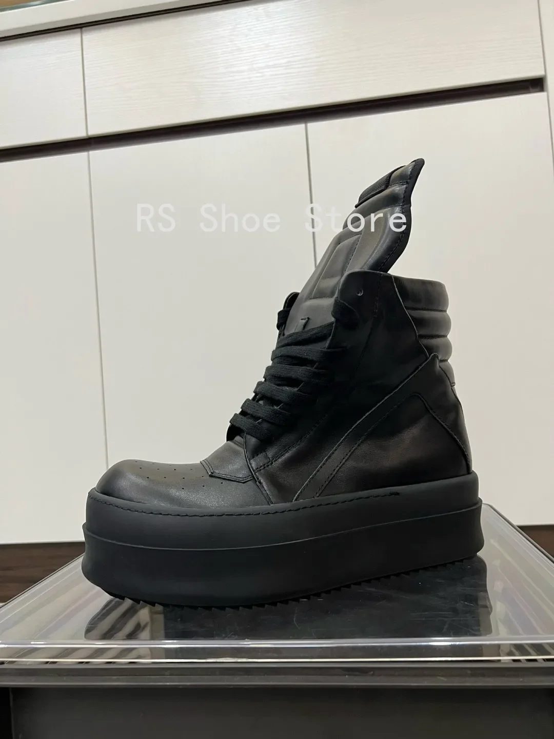 Ro الكلاسيكية مصمم الرجال حذاء النساء حذاء رياضة كامل جلد أسود حذاء بوت بطول الكاحل عالية أعلى حذاء كاجوال سستة 6 سنتيمتر سميكة وحيد الأحذية