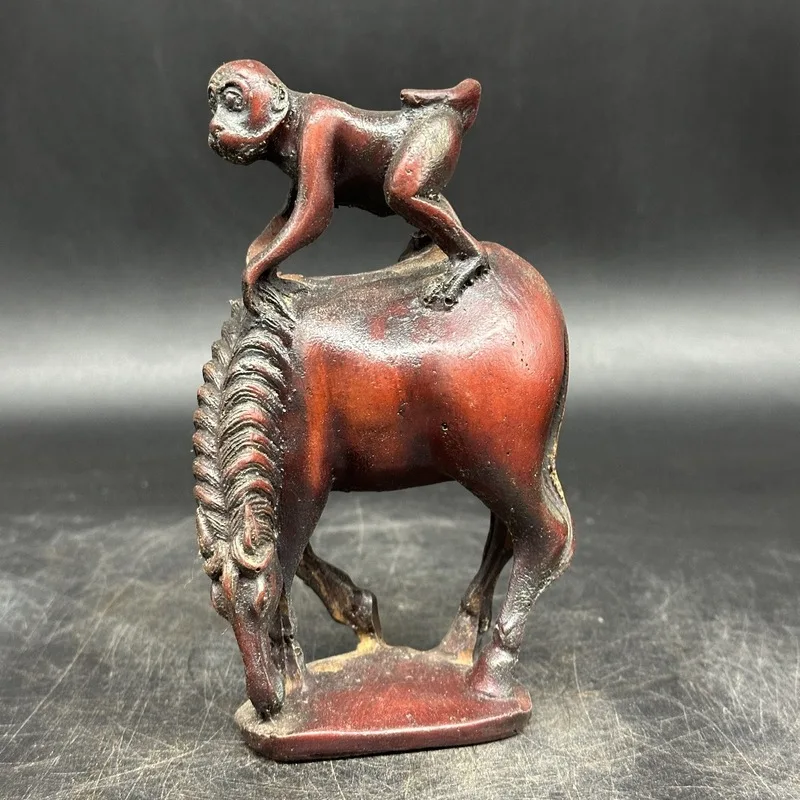 Resin monkey figurine for home decoration, office desk ornament, creative craft