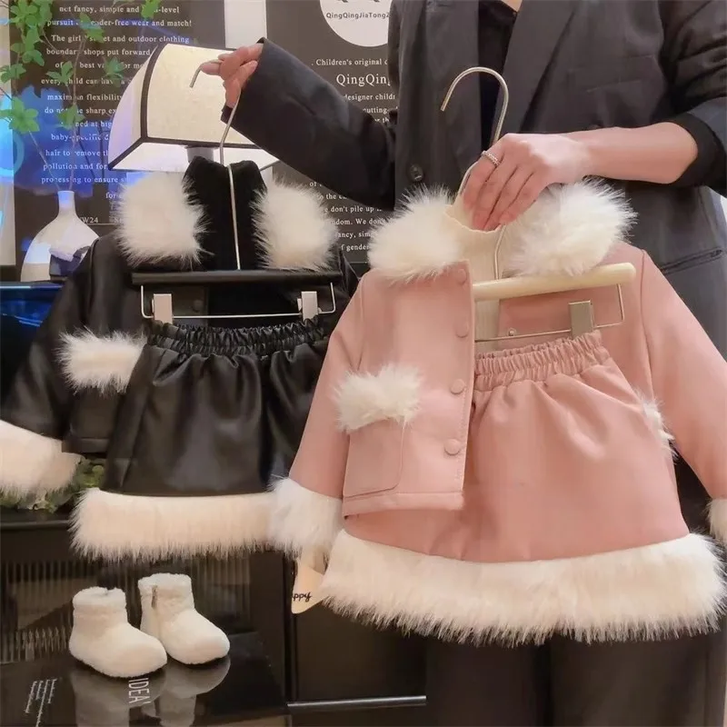 

TOY-Trendy Girl's Leather Jacket and Skirt Set for Late Autumn and Early Winter, Fashionable Quilted Patchwork Faux Fur Coat Two