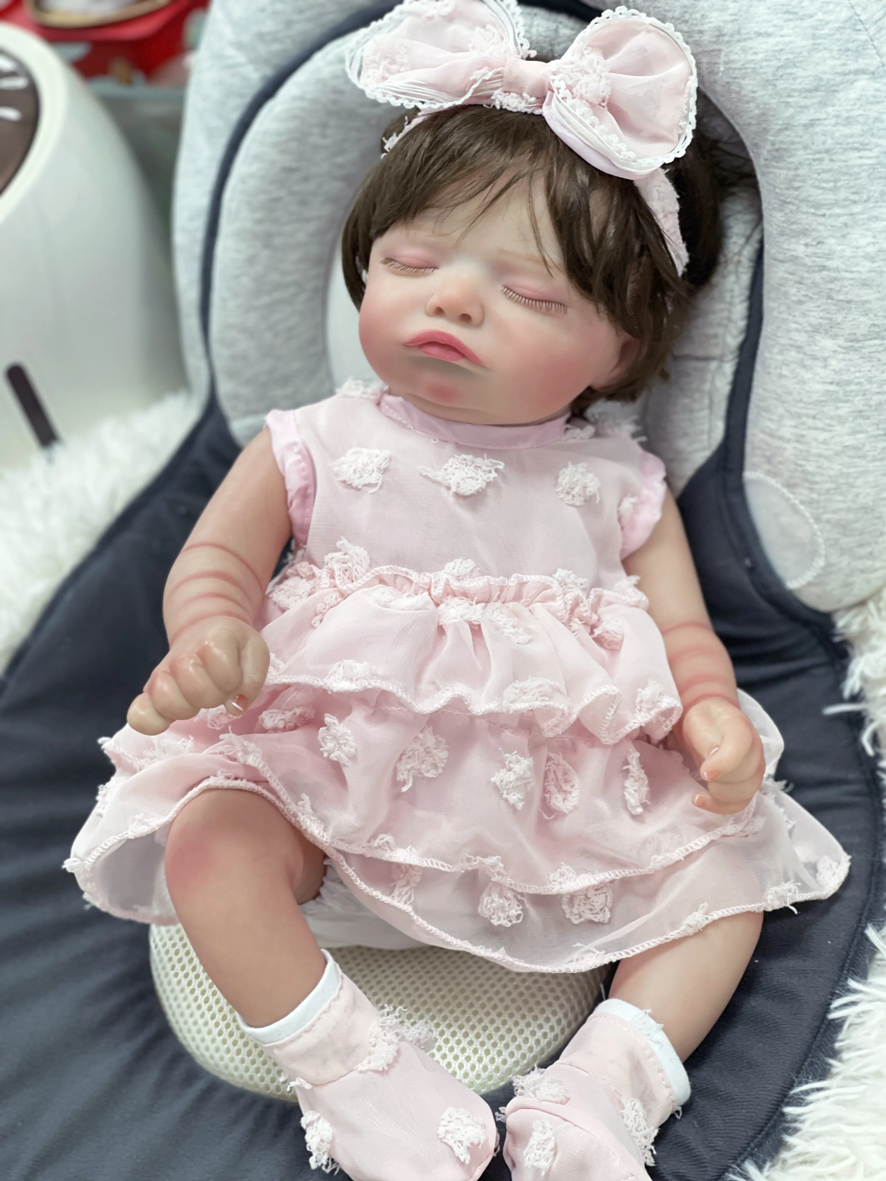 

45cm Rosalie Cloth body/Full Body Vinyl Reborn Sleeping Baby Girl Very Soft Touch 3D Skin with Visbile Veins Art Dolls