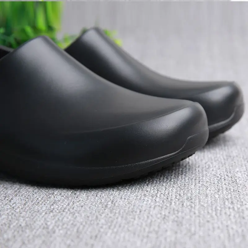 Non-Slip Chef Shoes for Both Men and Women - Lightweight and Comfortable Slip-On Wooden-Soled Shoes, Eva Upper + Waterproof/Non-Slip Rubber Sole - All-Weather Standing Work Shoes, Suitable for Kitchens, Hospitals, Restaurants, Beaches - Easy-To-Clean Non-Slip Kitchen Shoes, Specifically for Catering Service Staff view 5