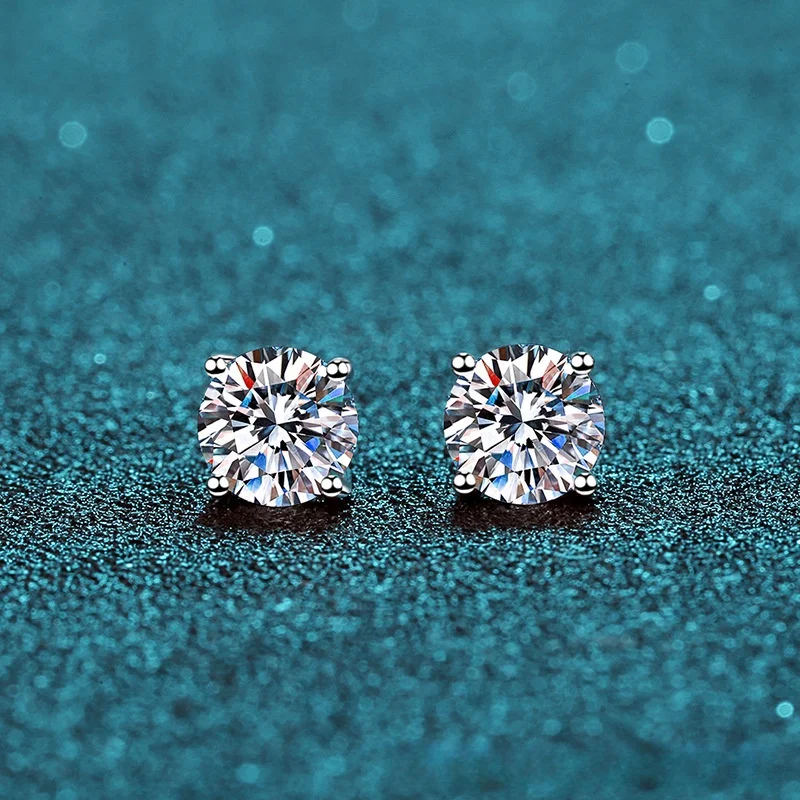 

0.2/0.3/0.5/0.8/1.0/2.0/3.0 ct Moissanite S925 Silver Stud Earring for Women Plated Pt950 Four Claws Ear Stud Jewelry Wholesale