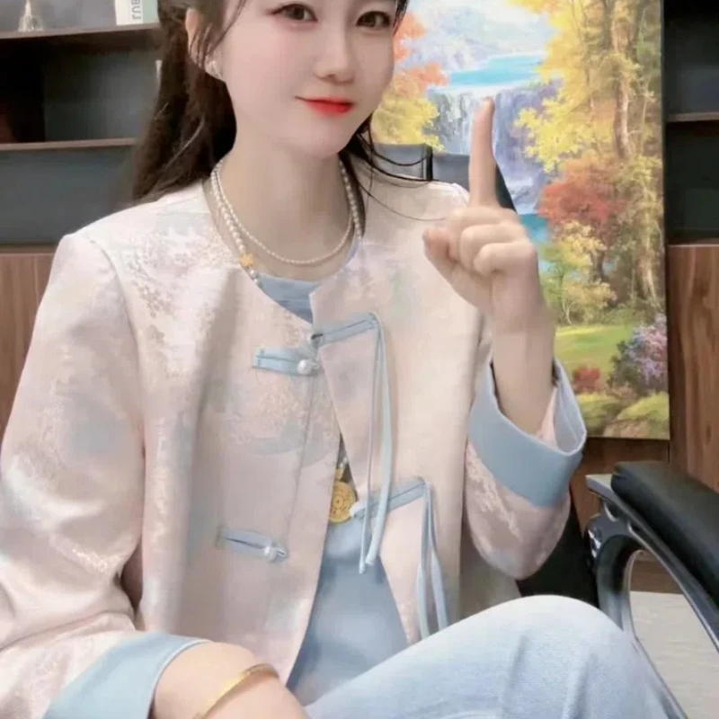 Long Sleeved Jacket with Feminine Charm and Sweet Top New Chinese Style Printed Color Contrasting Buckle