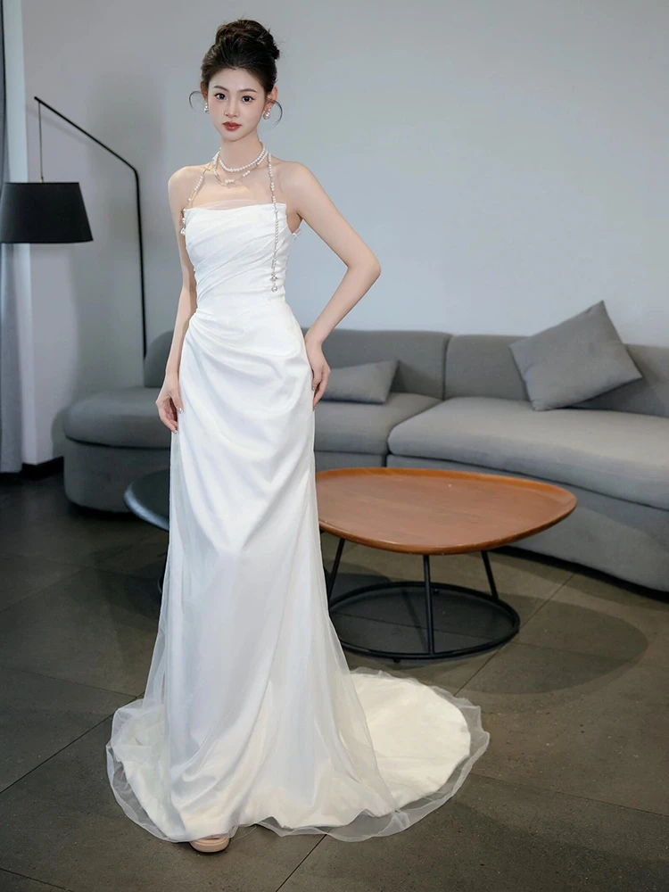 

Ele Simple White Bridal Gown with Train for Wedding Entrance Soft Satin Fabric Fi Tail Design oulder Strap Dres