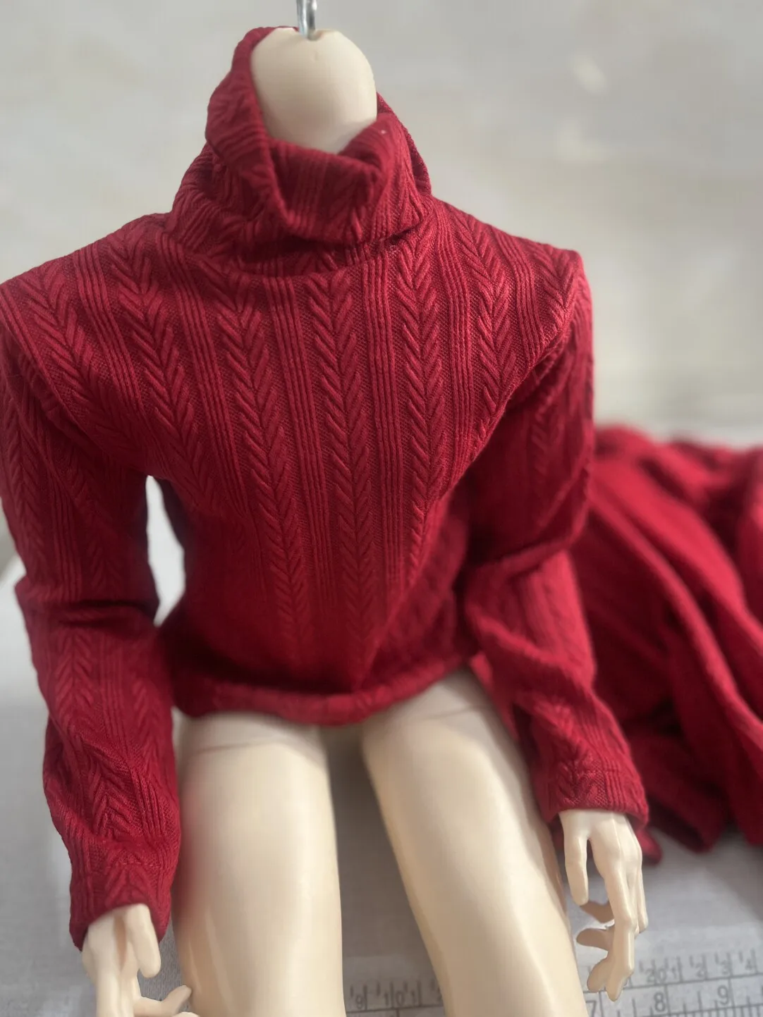 Ubranka dla lalek 1/3, pasujące na lalki BJD o wysokości 75 cm i 77 cm, sweter z dzianiny z wysokim kołnierzem, miękki, elastyczny, zabawki do przebierania, akcesoria dla lalek, bez lalki.