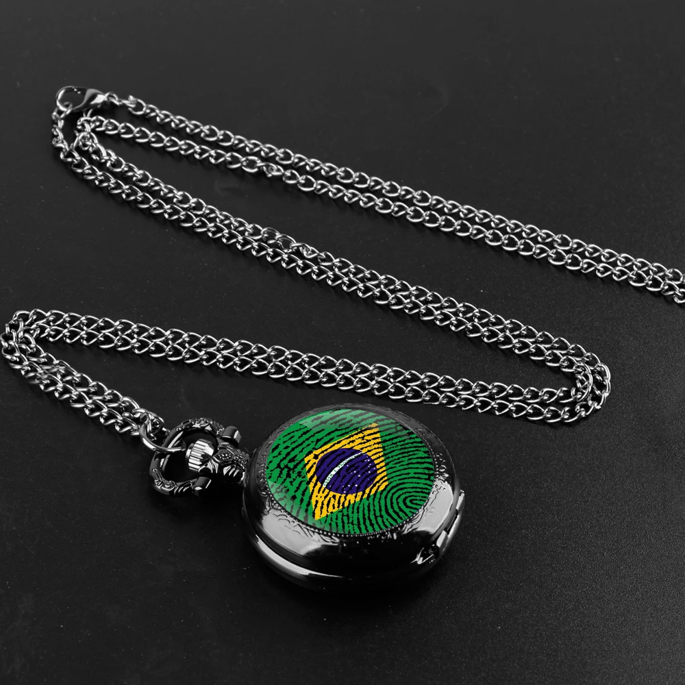 Montre de poche à quartz noir avec dôme en verre et drapeau brésilien, avec cadran en chiffres arabes et chaîne durable, cadeau rétro pour hommes et femmes