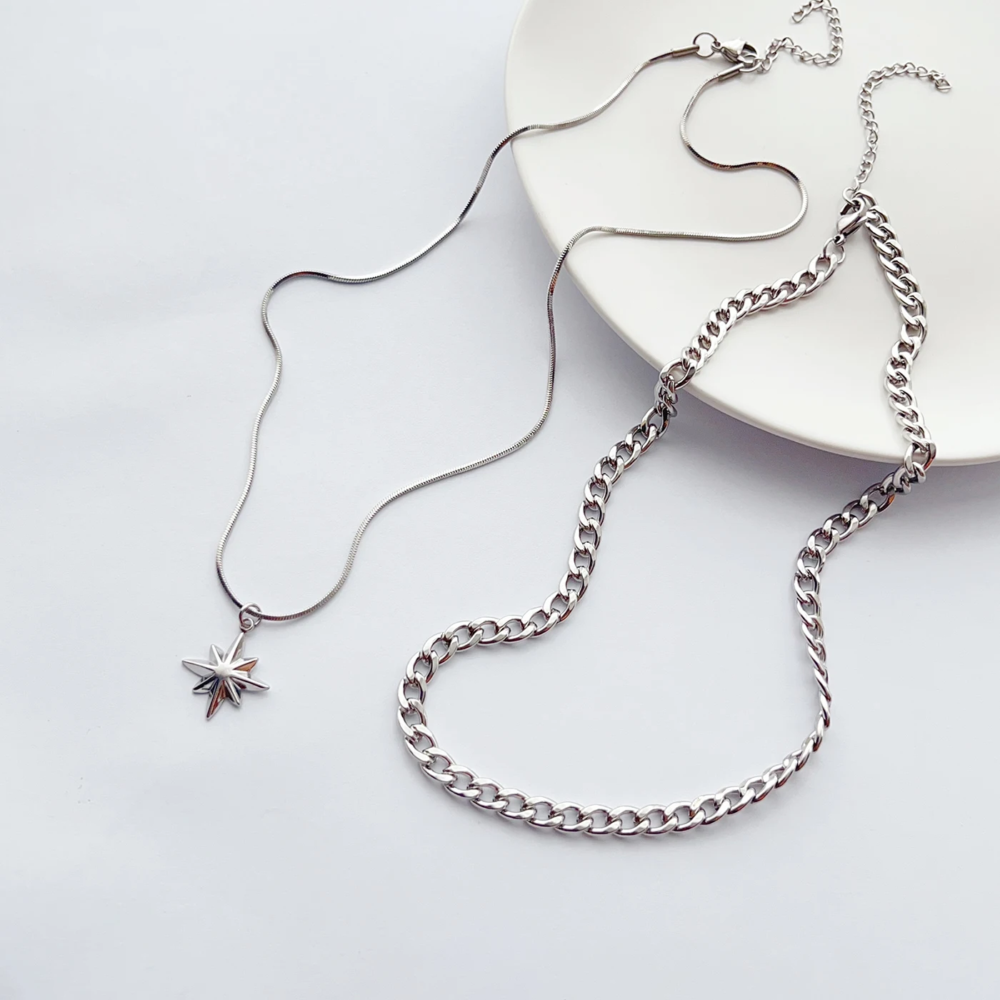 2-piece set, non-fading eight-pointed star necklace, unisex, high-end, cool and stylish design, niche pendant accessory