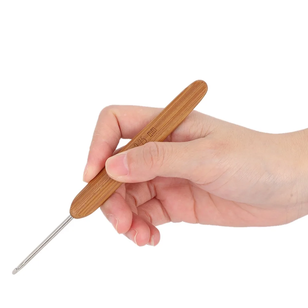 11pcs Ergonomic Bamboo Handle Crochet Hooks Set Mix Size Portable Knitting Needles Set Ergonomic Crochet Hooks For Braiding