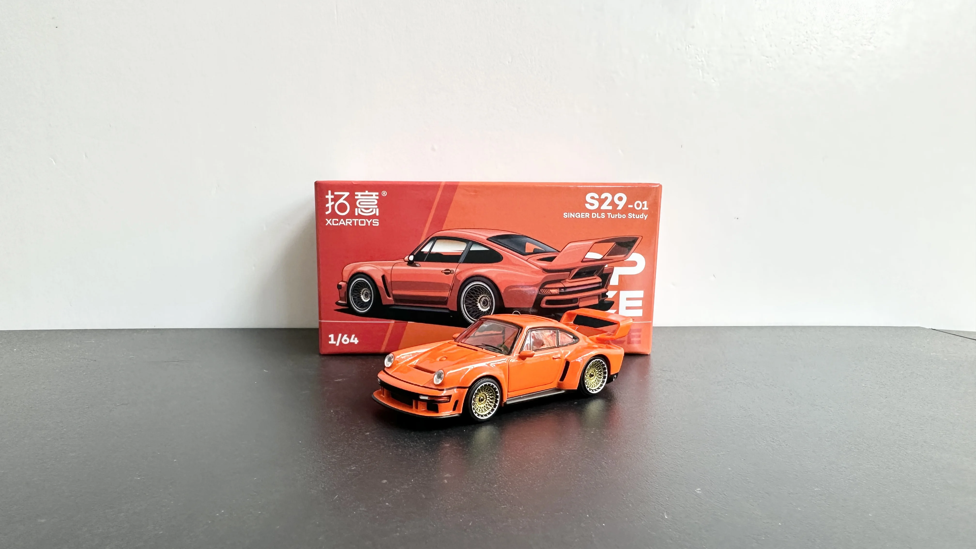 1:64 Porsche SINGER DLS Racing Model, Tuoyi POPRACE Simulation Alloy Car Model