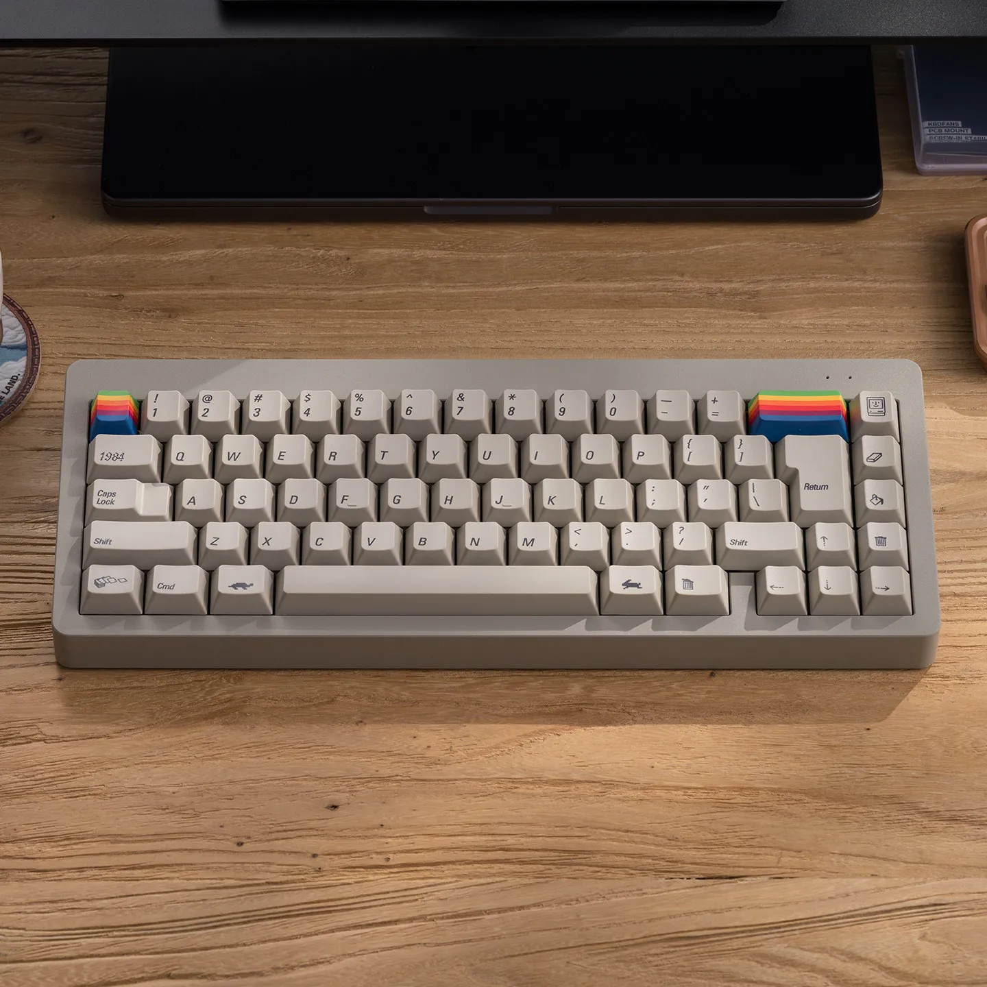 PBTfans 1984 Vintage Grey PC Keycaps Italic Thermal Sublimation Pbt Keyboard Keycaps Customization Of Glass Beads PC Accessories
