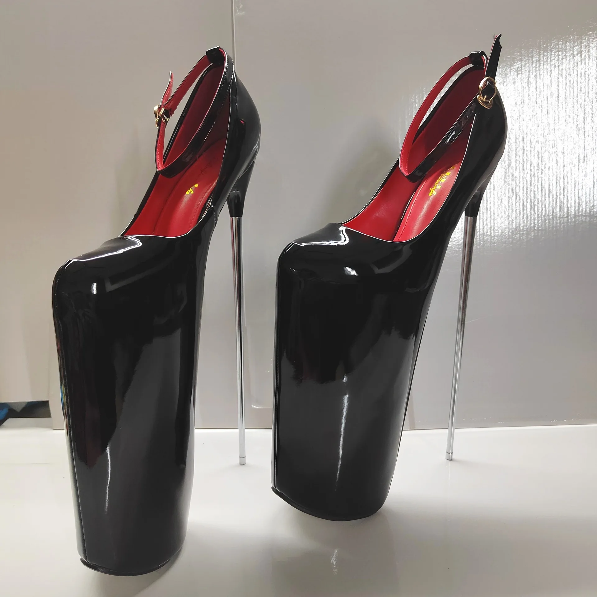 

Crossdresser Fashion 30cm Metal Thin High Heels Female Pumps Women Wedding Shoes Steel Pipe Dance Buckle 12cm Inches Stilettos