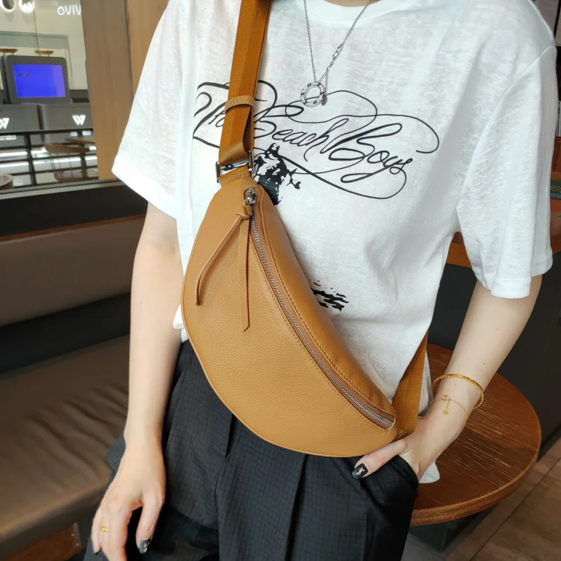 Disco Chest Bag Women2024New Fashion Trendy Crossbody Bag Waist Bag Top Layer Cow Leather Wide Shoulder Strap Shoulder Messe