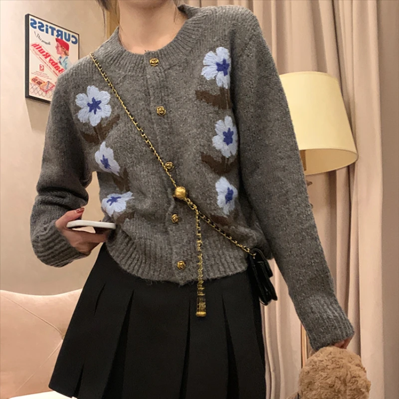 O-neck Cardigan Women Chic Leisure Simple Embroidery-flower Loose Vintage Gentle Fashion Autumn Newly Outwear Knitted Sweaters