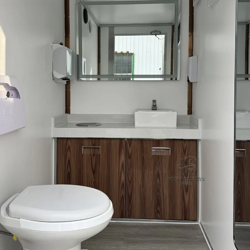 Custom-made Toilet Trailer Pink and Blue Color-blocked Restroom Trailer Outdoor Event Washroom Trailer