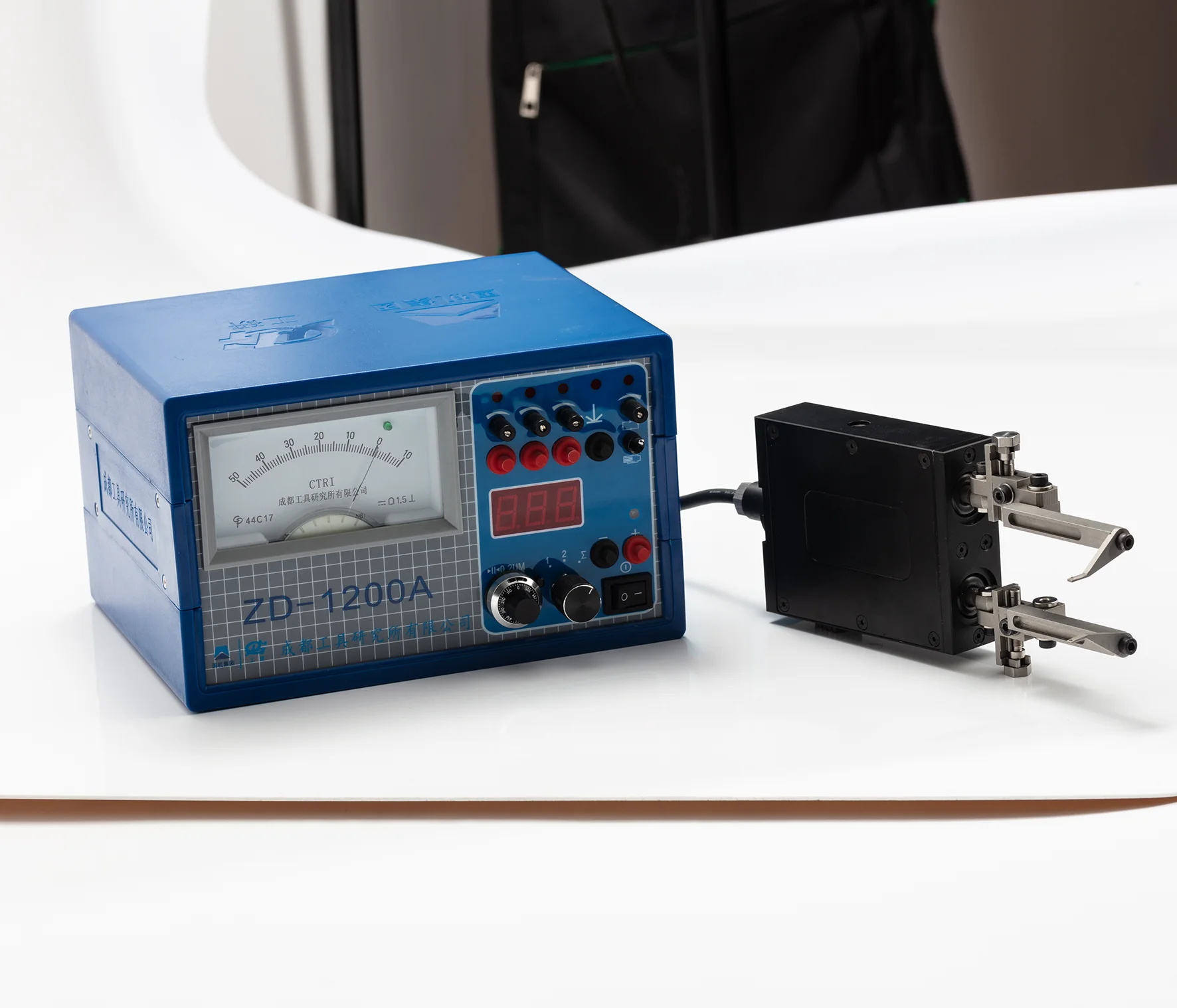 Digital In-Process Measuring Gauge for CNC and Workshop Applications