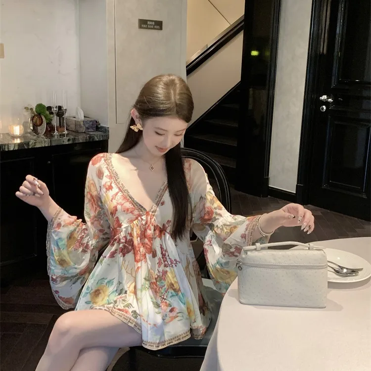 Vaion Sle V-Ne Printed Heavy Rhinestone Slim Design irt Dr Summer New Women's Faion Loose Fit ort Length