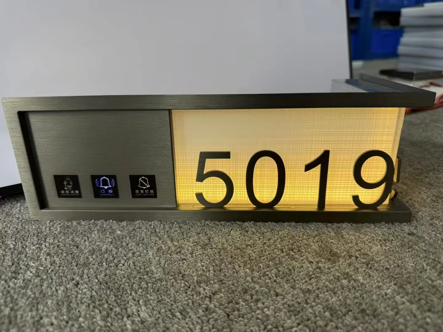 Dropshipping Modern Customize Indoor Illuminated Eco-Friendly Water Resistant House Number Glowing Name Plates Doorbell Button