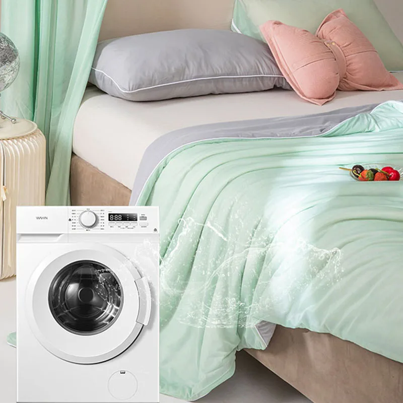 Solid Color Summer Cooling Blanket for Sleeping Lightweight Quilted Air Conditioning Quilt King Soft Breathable Thin Comforter