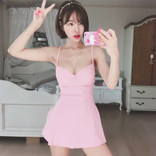 Korean ins swimsuit women's summer 2025 skirt is conservative and thin, covering the belly, split steel tray, small chest gather