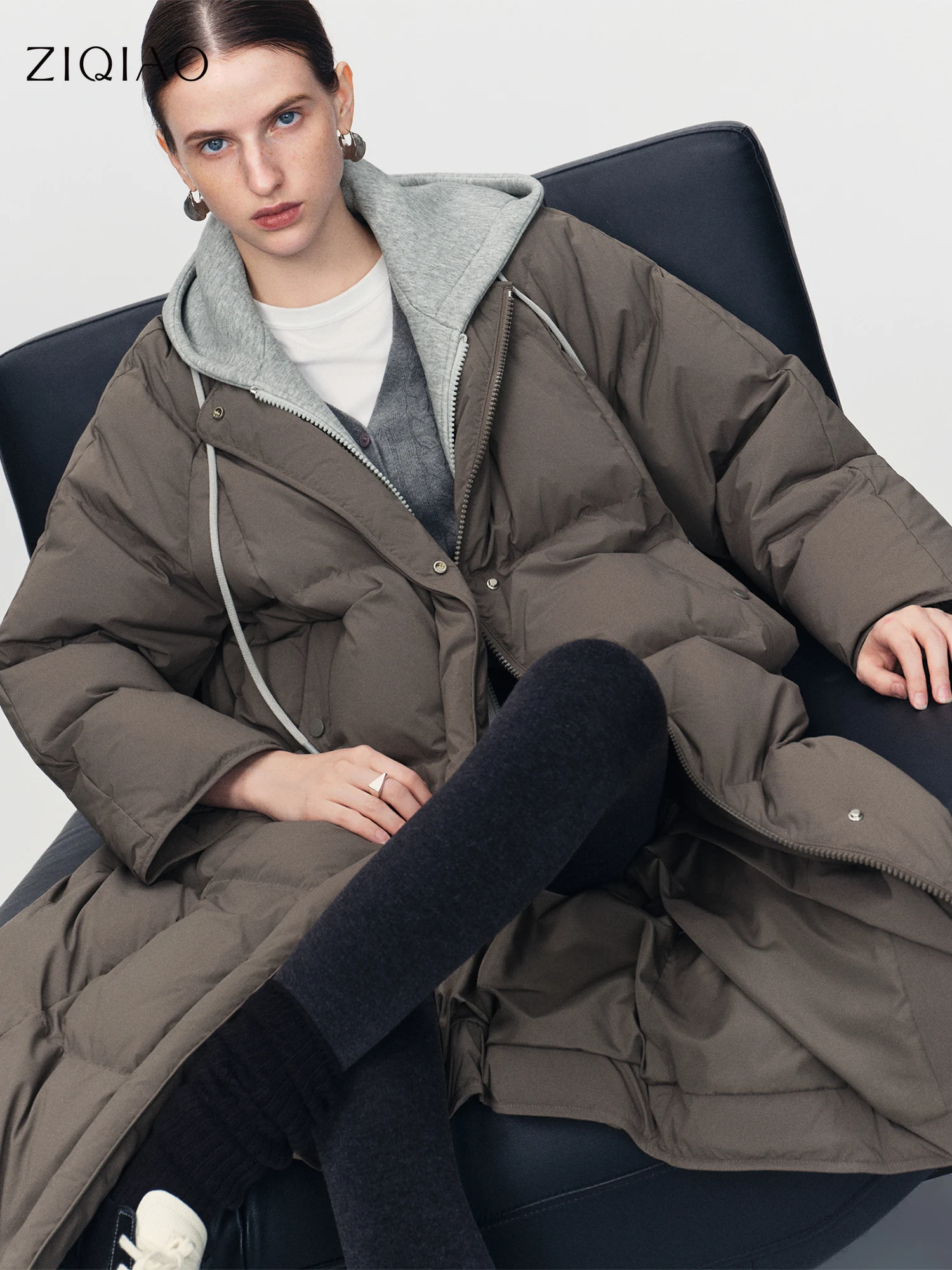 

ZIQIAO Women's Petite Korean-Inspired Removable Hooded Long Down Jacket Winter 2025 New Arrival Ebony Brown Long Down Jackets