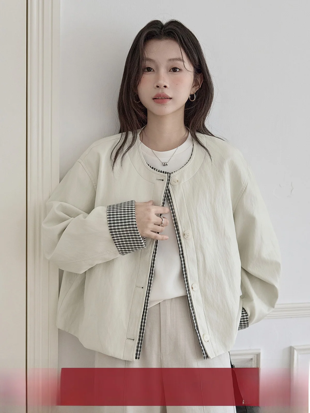 

Женская куртка HuiXi из искусственной кожи в клетку, весна 2026, новая коллекция, универсальный дизайн с элементами пэчворка, элегантный топ для повседневной носки, с длинными рукавами