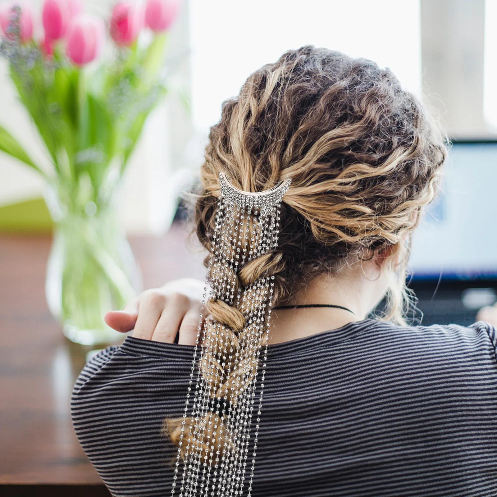 

Tassel Rhinestone Chain Hair Clip for Braids Dreadlocks Headband Sparkling Hair Jewelry Decor Fashion Forward Styling Accessory