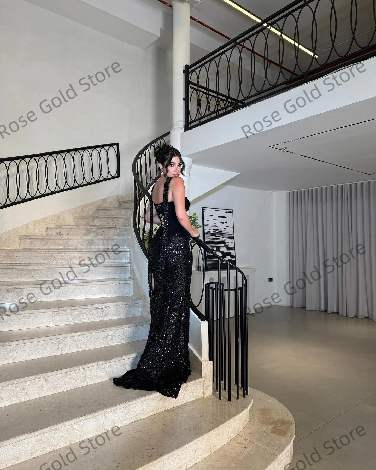 فساتين حفلة موسيقية أنيقة بحورية البحر باللون الأسود على شكل قلب بدون أكمام عربية من فيستدوس دي فييستا لامعة بطول الأرض مخصصة #5